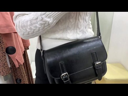 ❤️ Masturbación pública de la joven zorra FeralBerry con un consolador en el probador ❌ Porno fb en es.xxxtun.ru ❌️